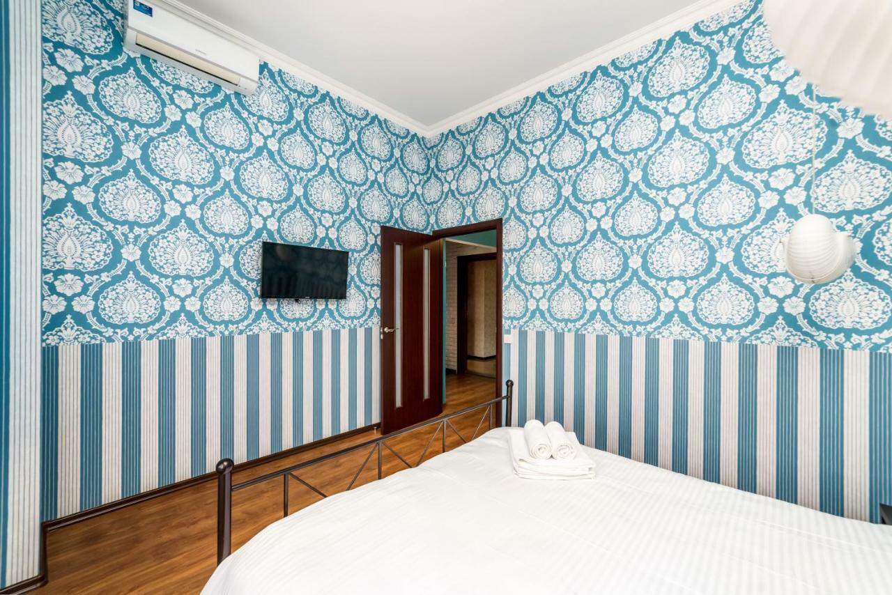 Stylish Apartment With A Balcony Overlooking The Park Oldenburg Bagian luar foto