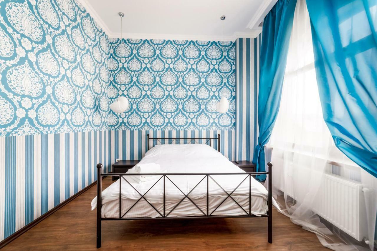 Stylish Apartment With A Balcony Overlooking The Park Oldenburg Bagian luar foto